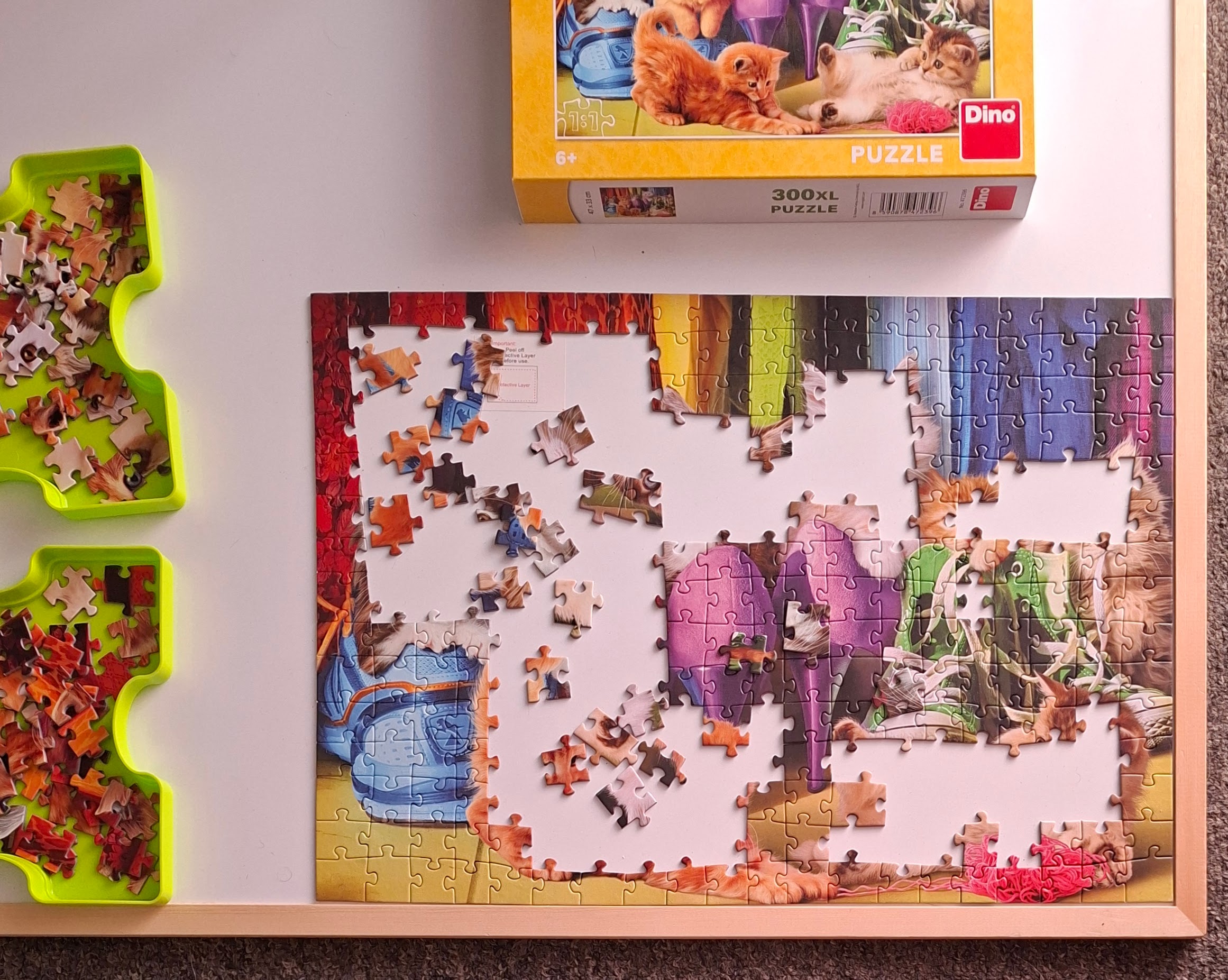 Spojené ostrůvky puzzle DINO 300 XL dílků